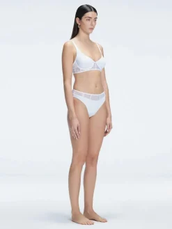 Lorelai White Scoop Neck Bikini Top